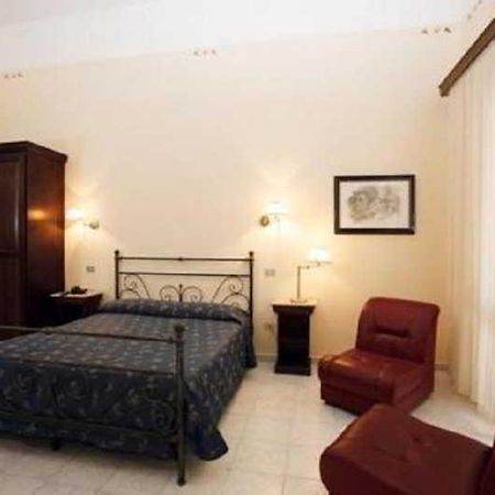 Cappello Hotel Лече Екстериор снимка