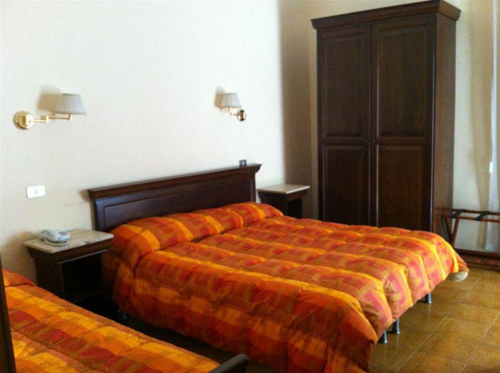 Cappello Hotel Лече Екстериор снимка