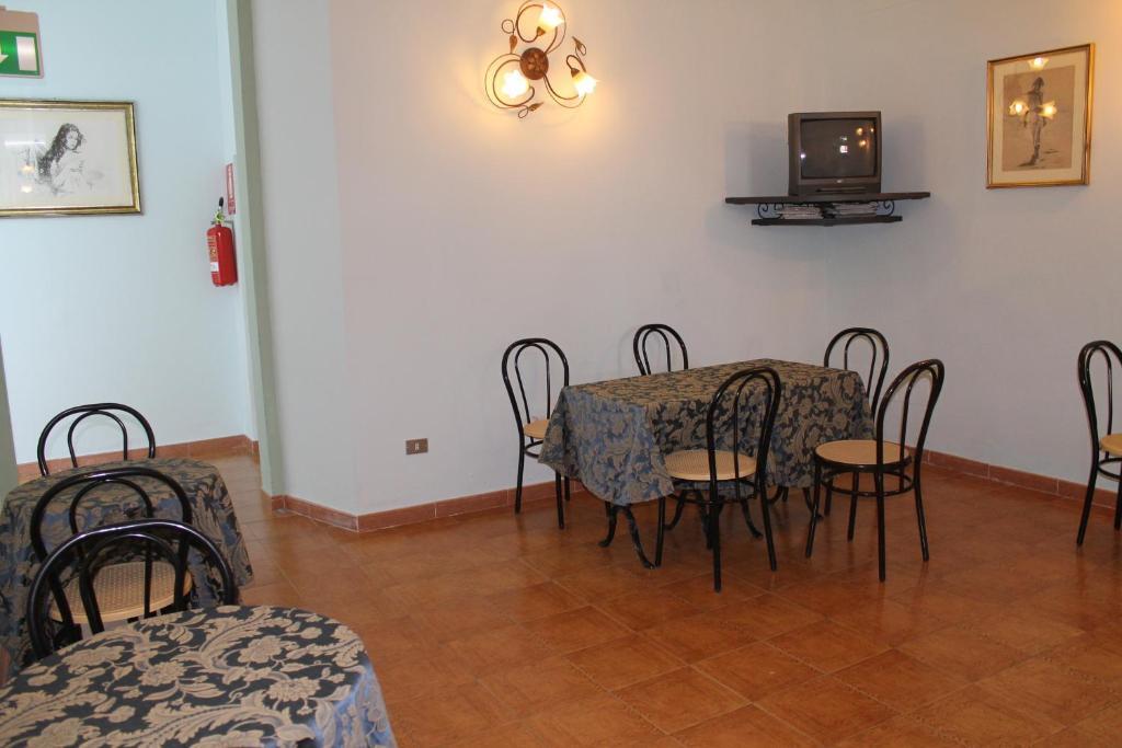 Cappello Hotel Лече Екстериор снимка