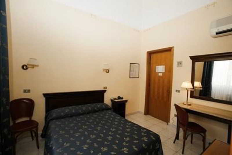 Cappello Hotel Лече Екстериор снимка